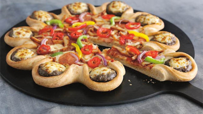 pizzahutcheeseburger.jpg