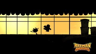 L'ombre d'un Ninja attaquant Barbara dans un bâtiment.